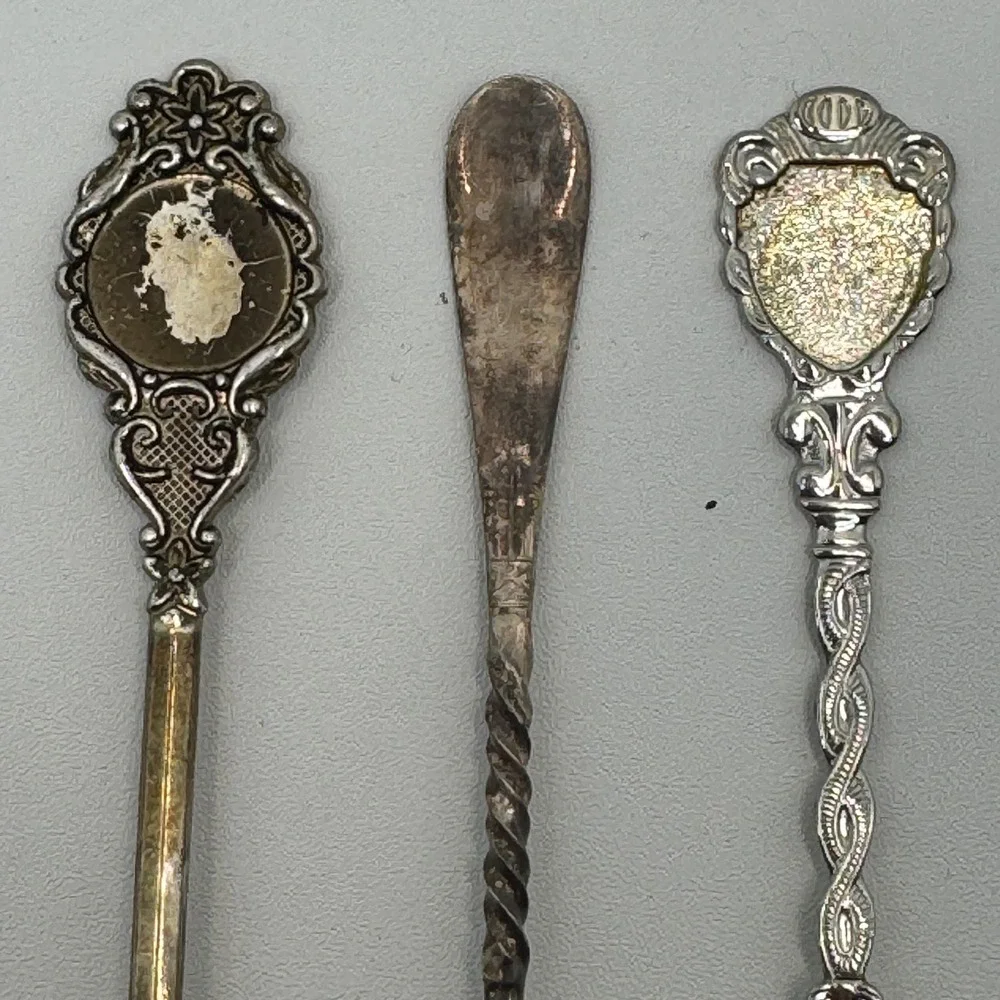 Vtg NZ Souvenir Spoon Lot‎ 3 Cameo Perfection Gilchrist Silverplate Collectible